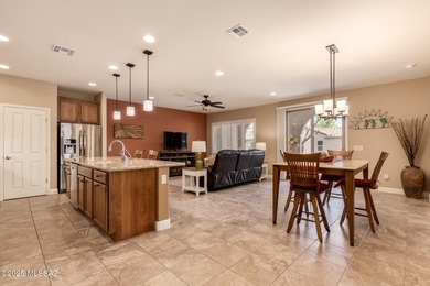 Effortless living in this beautifully maintained Villa. Perfect on Quail Creek Country Club  in Arizona - for sale on GolfHomes.com, golf home, golf lot