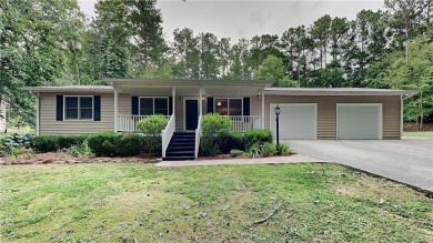 Come see this 3 bedroom 2 bath ranch located in sought-after on Fairfield Plantation Golf and Country Club in Georgia - for sale on GolfHomes.com, golf home, golf lot