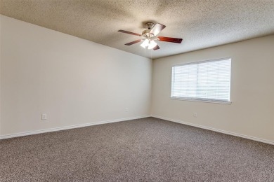 SELLER OFFERING $5,000 CONCESSION AT CLOSING FOR CLOSING COSTS on Plantation Golf Course in Texas - for sale on GolfHomes.com, golf home, golf lot