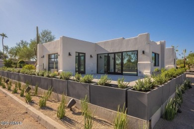 Come see this well maintained Townhome with 2 Bedrooms, 2 Baths on Rio Verde Country Club - Quail Run in Arizona - for sale on GolfHomes.com, golf home, golf lot