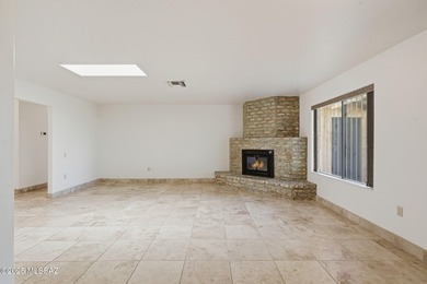 Experience true golf course living in Country Club Estates with on Country Club of Green Valley in Arizona - for sale on GolfHomes.com, golf home, golf lot