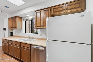 Experience true golf course living in Country Club Estates with on Country Club of Green Valley in Arizona - for sale on GolfHomes.com, golf home, golf lot