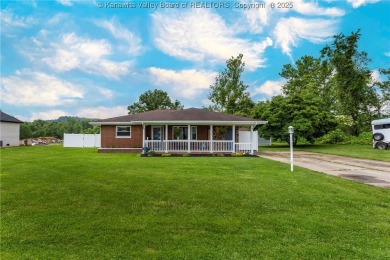 Charming one-level brick rancher, beautifully updated and on Riviera Country Club in West Virginia - for sale on GolfHomes.com, golf home, golf lot