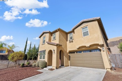 Come check out this gorgeous Paradise Valley beauty!! Located in on Paradise Valley Golf Course in California - for sale on GolfHomes.com, golf home, golf lot