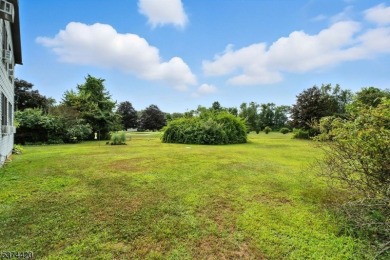 Well Kept 1/2 Duplex 2 Bedroom 2 Bathroom In Desirable High on High Point Golf Club in New Jersey - for sale on GolfHomes.com, golf home, golf lot