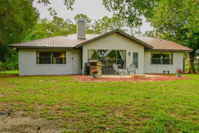 Price Improvement, $340,000!
Modernized Haven, Enduring on Williston Highlands Golf and Country Club in Florida - for sale on GolfHomes.com, golf home, golf lot