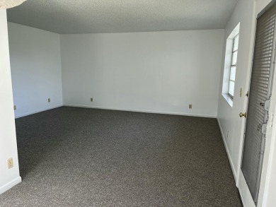 OWNER SAYS SELL. Will consider all offers. Freshly painted on Kings Point Golf -Flanders Way in Florida - for sale on GolfHomes.com, golf home, golf lot