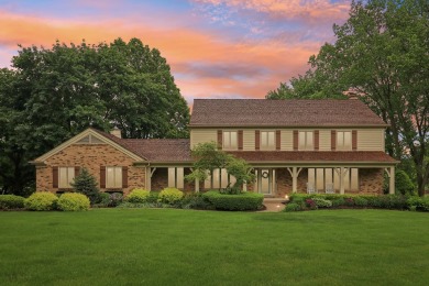 Luxurious Living in Prestigious Turnberry Subdivision  Discover on Turnberry Country Club in Illinois - for sale on GolfHomes.com, golf home, golf lot