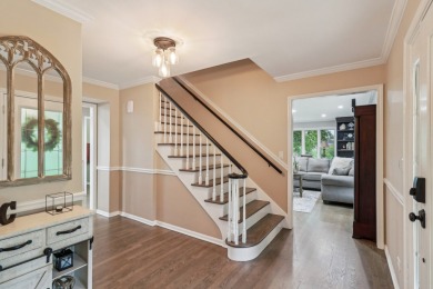 Luxurious Living in Prestigious Turnberry Subdivision  Discover on Turnberry Country Club in Illinois - for sale on GolfHomes.com, golf home, golf lot