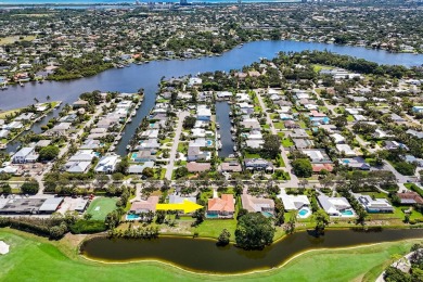 Elegance & comfort can be found throughout this well designed on Turtle Creek Club in Florida - for sale on GolfHomes.com, golf home, golf lot