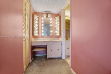 Welcome to 18th hole at Inverrary - a sought-after resort style on Inverrary Country Club in Florida - for sale on GolfHomes.com, golf home, golf lot