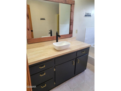 This home is immaculate! It can be used as a full time residence on Sevierville Golf Club in Tennessee - for sale on GolfHomes.com, golf home, golf lot