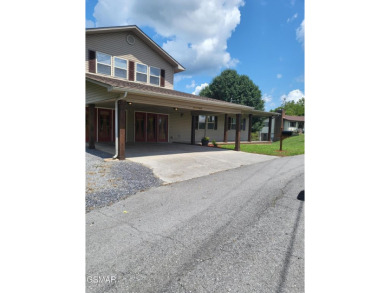 This home is immaculate! It can be used as a full time residence on Sevierville Golf Club in Tennessee - for sale on GolfHomes.com, golf home, golf lot