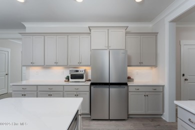 This is the one you've been waiting for! Discover a rare gem in on Topsail Green Golf Club in North Carolina - for sale on GolfHomes.com, golf home, golf lot