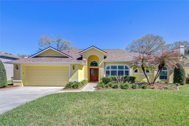Welcome to Fox Run in Bloomingdale -- a beautifully maintained on Bloomingdale Golfers Club in Florida - for sale on GolfHomes.com, golf home, golf lot