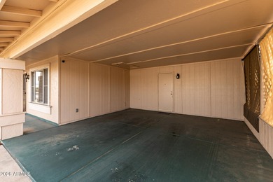 2 bedroom 1.75 bath home with an Arizona room perfect for on Fountain of the Sun Country Club in Arizona - for sale on GolfHomes.com, golf home, golf lot