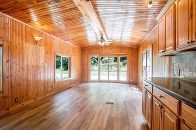 This home is ready for new owners to move right in.  Located on on The Falls At Barber Creek in Michigan - for sale on GolfHomes.com, golf home, golf lot