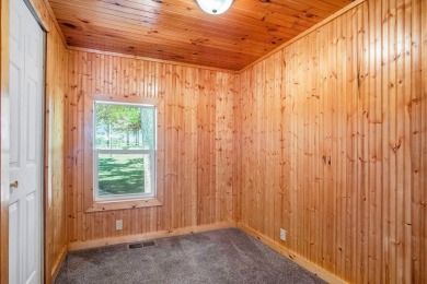 This home is ready for new owners to move right in.  Located on on The Falls At Barber Creek in Michigan - for sale on GolfHomes.com, golf home, golf lot