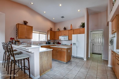 Great golf getaway or permanent residence on the Antelope Hills on Antelope Hills Golf Courses in Arizona - for sale on GolfHomes.com, golf home, golf lot