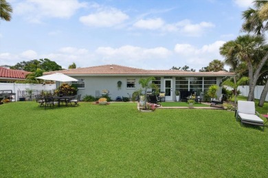 The one you've been waiting for in Gulf Gate Woods! Come check on Gulf Gate Golf Club in Florida - for sale on GolfHomes.com, golf home, golf lot