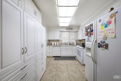 Kern City - 55+ community with clubhouse, pool, golf and other on Sundale Country Club in California - for sale on GolfHomes.com, golf home, golf lot