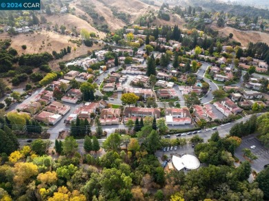 Charming townhouse located in the desirable Casitas de Moraga on Moraga Country Club in California - for sale on GolfHomes.com, golf home, golf lot