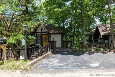 The 2 bed/2bath home with lake view is just what you are looking on The Oaks Golf Course in Missouri - for sale on GolfHomes.com, golf home, golf lot