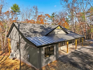 Move-In Ready at Bryce Resort! Nestled on 0.6 wooded acres, 125 on Bryce Resort Golf Course in Virginia - for sale on GolfHomes.com, golf home, golf lot