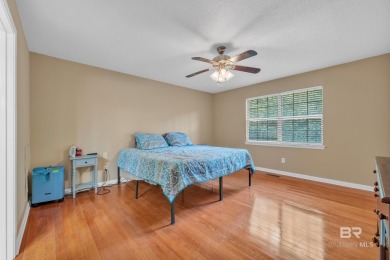 Your Dream Home Awaits--Spacious, Updated  Ready for Your on Lake Forest Yacht and Country Club in Alabama - for sale on GolfHomes.com, golf home, golf lot