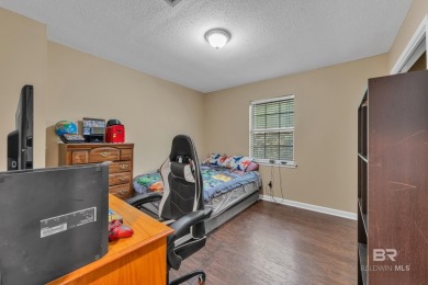 Your Dream Home Awaits--Spacious, Updated  Ready for Your on Lake Forest Yacht and Country Club in Alabama - for sale on GolfHomes.com, golf home, golf lot