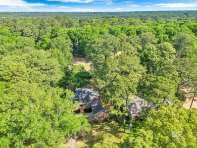 Your Dream Home Awaits--Spacious, Updated  Ready for Your on Lake Forest Yacht and Country Club in Alabama - for sale on GolfHomes.com, golf home, golf lot