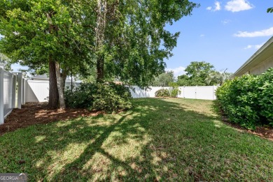 NEW ROOF WITH ACCEPTABLE OFFER! Welcome to 103 Overlook Bend in on Laurel Island Links in Georgia - for sale on GolfHomes.com, golf home, golf lot
