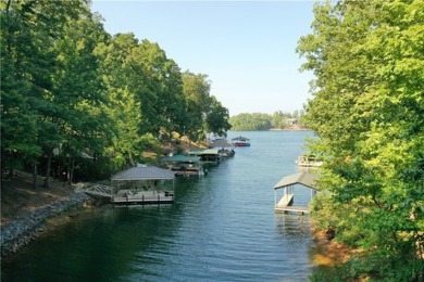 Welcome to the Golden Corner! This lot is a lake front one of on Keowee Key Golf and Country Club in South Carolina - for sale on GolfHomes.com, golf home, golf lot