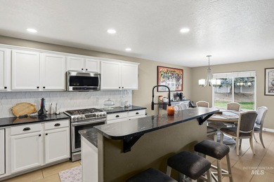 Very well maintained 2 level home in a private gated community on Ridgecrest Golf Course in Idaho - for sale on GolfHomes.com, golf home, golf lot