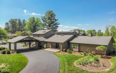 This beautifully renovated home is located on the 6th green of on Country Club of Bristol in Tennessee - for sale on GolfHomes.com, golf home, golf lot