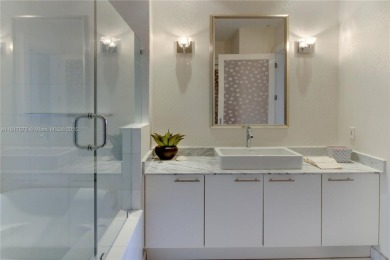 Gorgeous Penthouse 1 bedroom / 1.5 bath in the Meridian Lofts on Miami Beach Golf Club in Florida - for sale on GolfHomes.com, golf home, golf lot