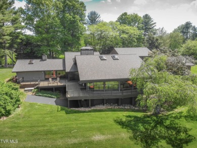 This beautifully renovated home is located on the 6th green of on Country Club of Bristol in Tennessee - for sale on GolfHomes.com, golf home, golf lot