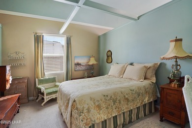 Tremendous opportunity in a terrific neighborhood! This unique on London Bridge Golf Course in Arizona - for sale on GolfHomes.com, golf home, golf lot