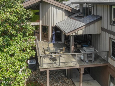 This beautifully renovated home is located on the 6th green of on Country Club of Bristol in Tennessee - for sale on GolfHomes.com, golf home, golf lot