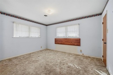 Great potential in this three-bedroom, two-bath golf course on Lake Kiowa Golf Course in Texas - for sale on GolfHomes.com, golf home, golf lot