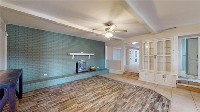 Spacious corner lot in the beautiful Pecan Plantation, with 2 on Pecan Plantation Country Club in Texas - for sale on GolfHomes.com, golf home, golf lot