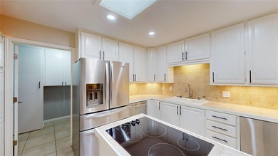 Spacious corner lot in the beautiful Pecan Plantation, with 2 on Pecan Plantation Country Club in Texas - for sale on GolfHomes.com, golf home, golf lot