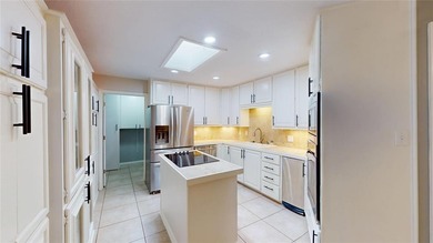 Spacious corner lot in the beautiful Pecan Plantation, with 2 on Pecan Plantation Country Club in Texas - for sale on GolfHomes.com, golf home, golf lot