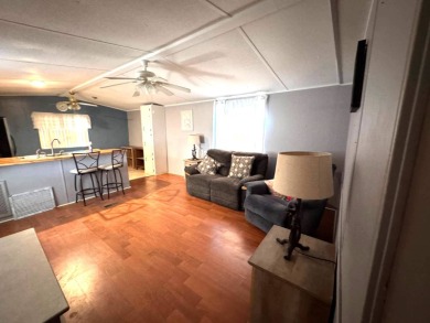 You don't want to miss this great deal on a 2-bedroom/1-bath on Lake Henry Golf Club in Florida - for sale on GolfHomes.com, golf home, golf lot