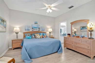 BEAUTIFUL, 3BD/2BA, END UNIT VILLA in The Links at Pelican on Pelican Pointe Golf and Country Club in Florida - for sale on GolfHomes.com, golf home, golf lot
