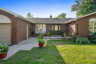 Beautiful brick bungalow in the sought-after Carleton Golf & on  in ON - for sale on GolfHomes.com, golf home, golf lot