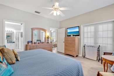 BEAUTIFUL, 3BD/2BA, END UNIT VILLA in The Links at Pelican on Pelican Pointe Golf and Country Club in Florida - for sale on GolfHomes.com, golf home, golf lot