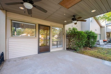 Welcome to Round River!  This one-level, 2-bedroom / 2 bathroom on Rebsamen Park Golf Course in Arkansas - for sale on GolfHomes.com, golf home, golf lot