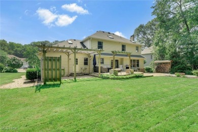 Welcome to this beautifully maintained front porch colonial on Gleneagles Golf Club in Ohio - for sale on GolfHomes.com, golf home, golf lot