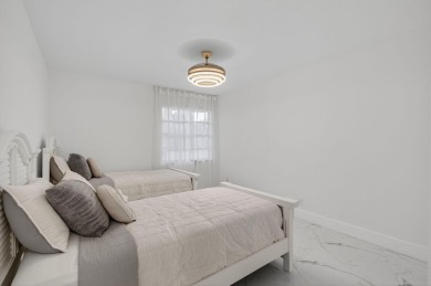 Prepare to be impressed--this 1st-floor 2 bed, 2 bath Kings on Kings Point Golf -Flanders Way in Florida - for sale on GolfHomes.com, golf home, golf lot